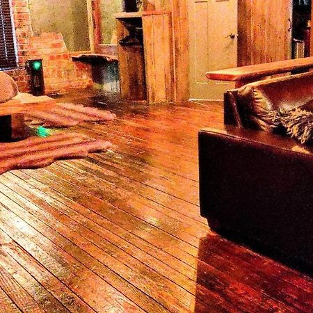Hocking Hills Rusty Lofts Apartment Logan Luaran gambar